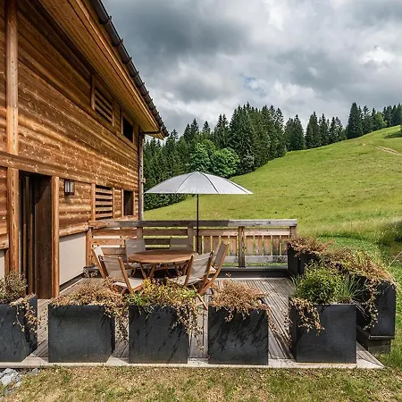 3 Pieces + Cabine, 6 Pers, Terrasse Sud/est, Proche Pistes, Garage, Wi-fi - Fr-1-671-106 *